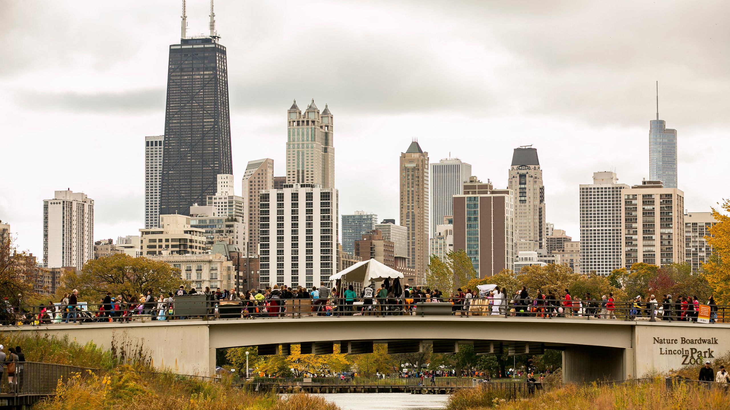 Chicago riverwalk